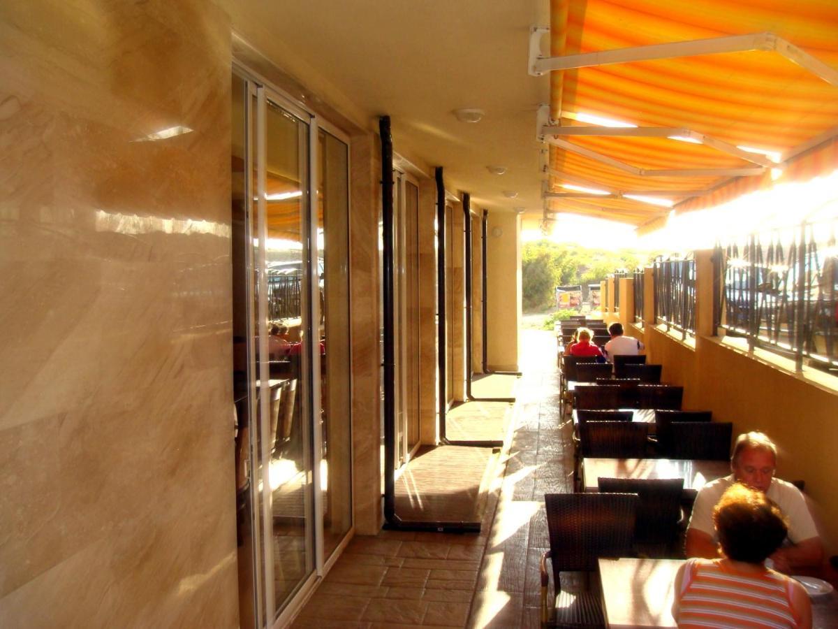 Тропикана Hotel Primorsko Luaran gambar