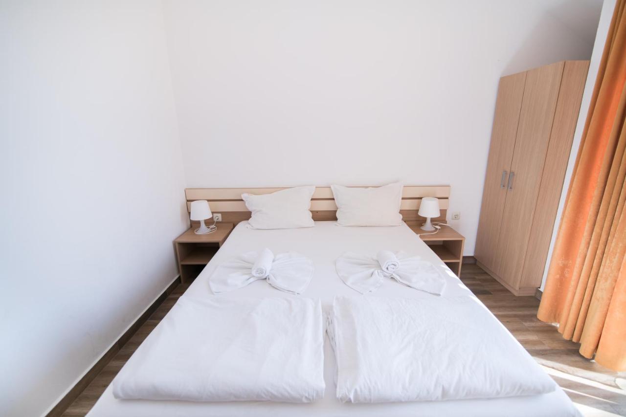 Тропикана Hotel Primorsko Luaran gambar