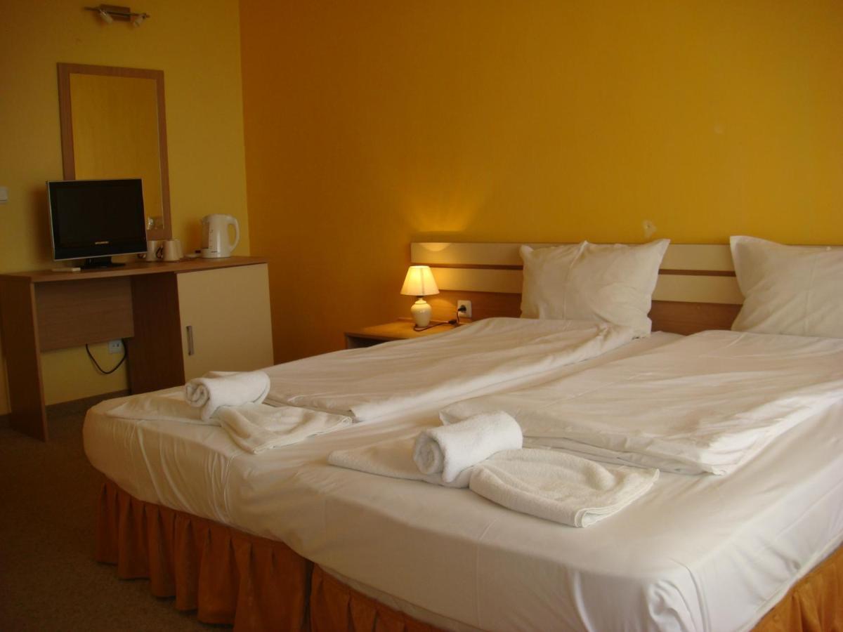 Тропикана Hotel Primorsko Luaran gambar
